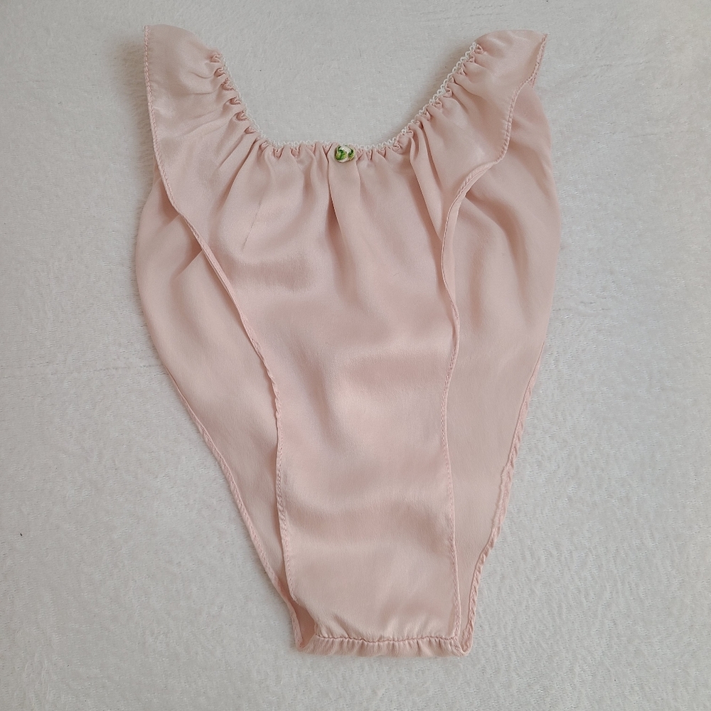VTG Bella Notte 100% Silk High Cut Tap Panty Size M Blush